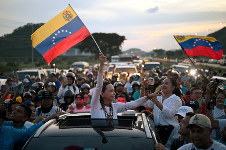 María Corina Machado regresa a Venezuela: una nueva oportunidad para la democracia y el desafío de preparar el retorno de Edmundo González Urrutia